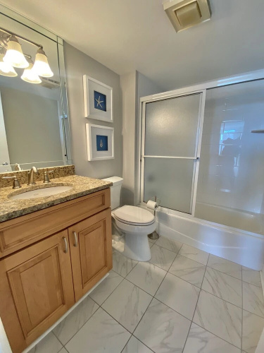 1712 North Hampton 3 Bedroom Condo