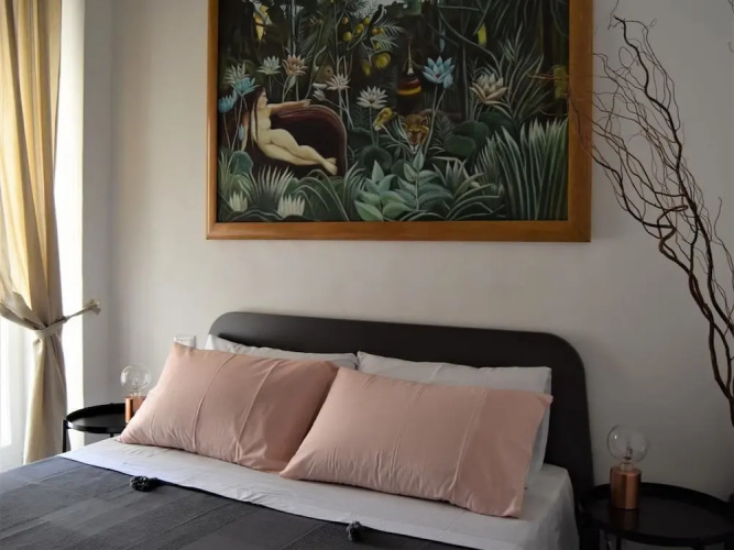 Peonia House
