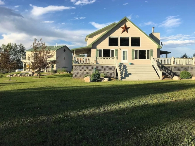 4 Bedrooms Cottage