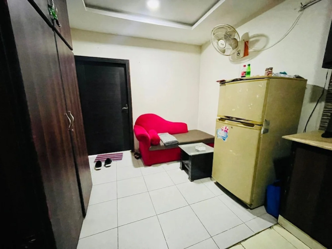 Crown Apartment E11