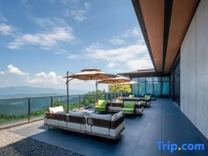 Hexu Yanju Homestay