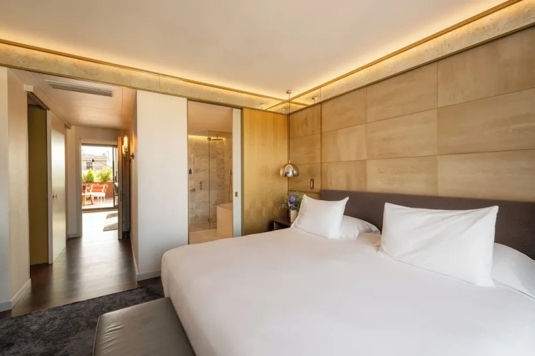 Grand Penthouse Suite