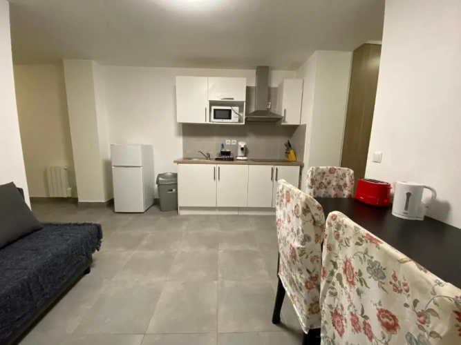 1 Bedroom Apartment