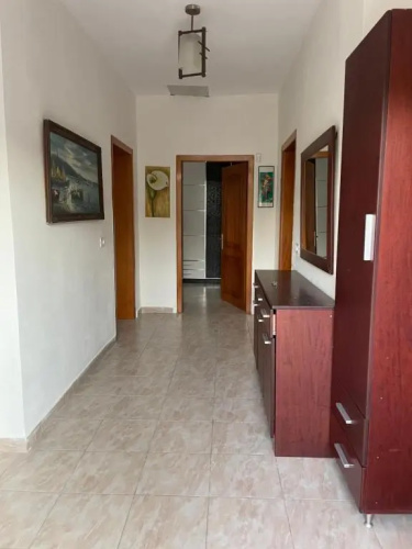 Lovely spacious house with big garden