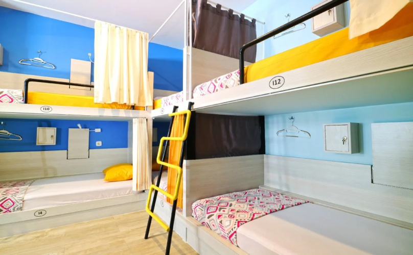 Mel's Dorm