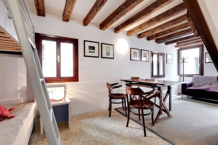 Piazzale Roma Venice Apartment