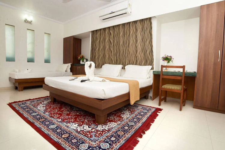 Hotel Sai Sangam