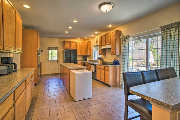 3 Bedrooms Cottage