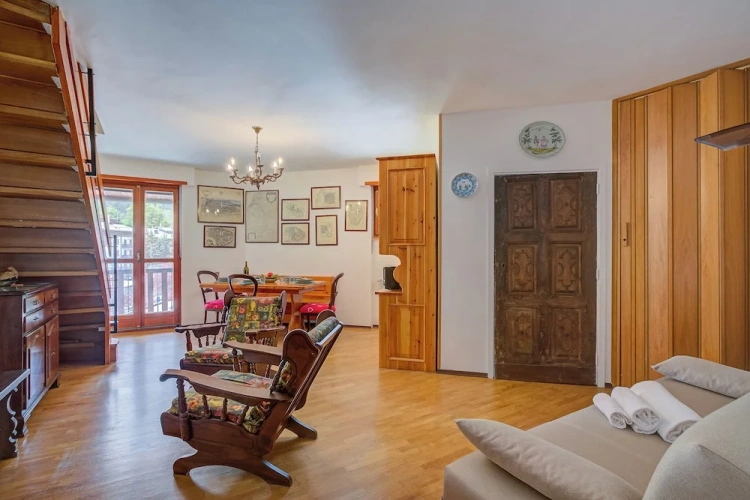 Family Apartment with balcony