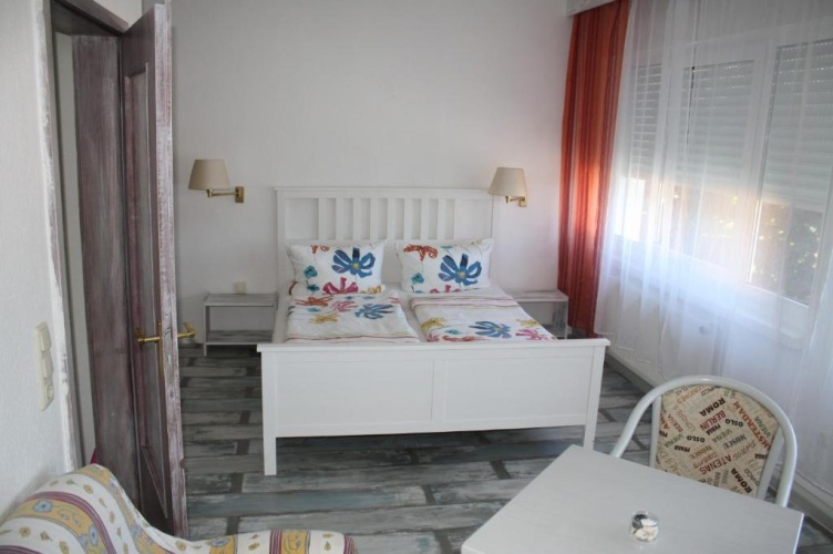 Standard Family room
