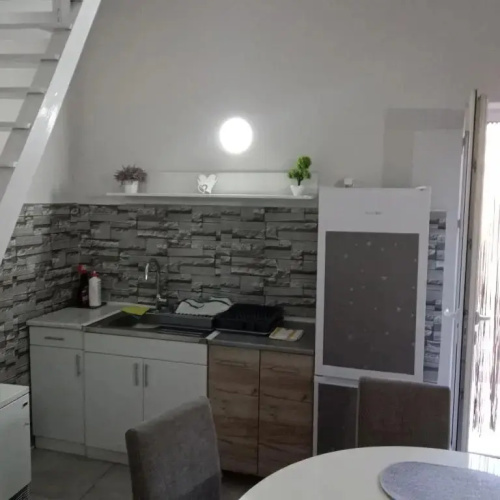Apartmani Lena 1