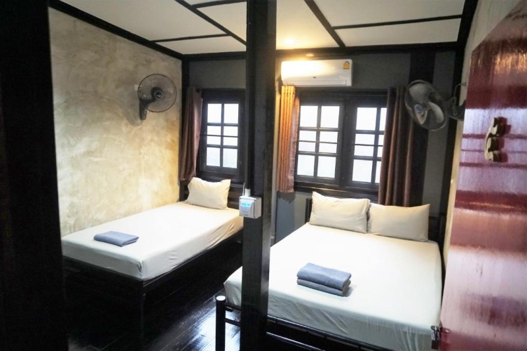 Triple room