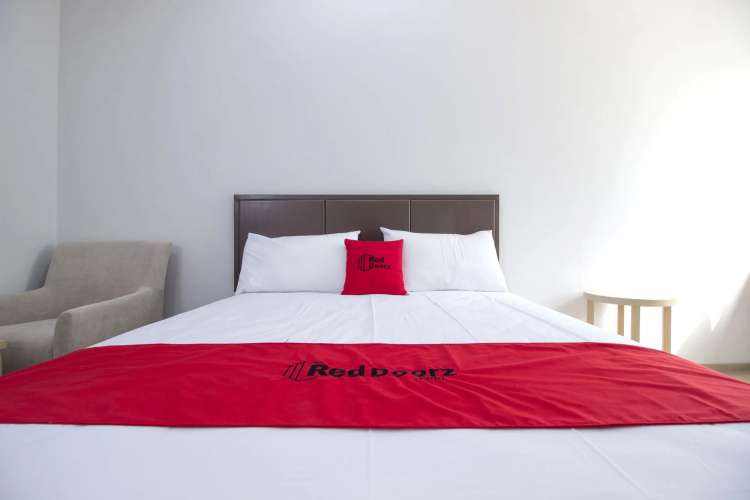 RedDoorz Plus @ SCBD