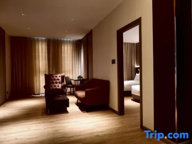 Deluxe Double Suite