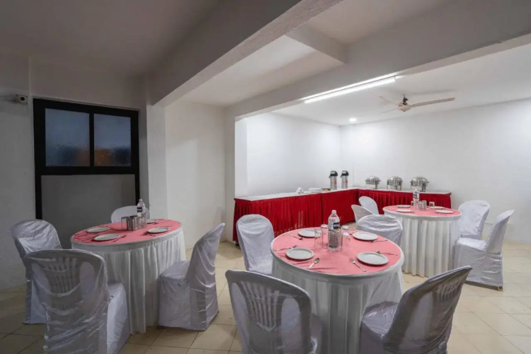 Treebo Royal Comfort Atithi