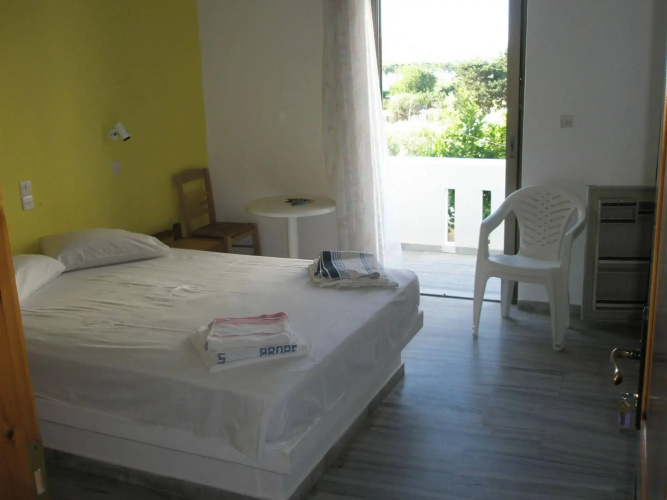 Ampeli Rooms