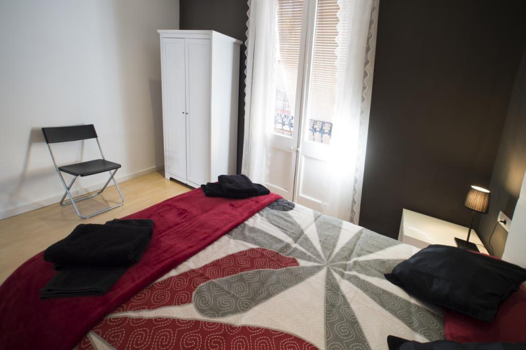 Apartamentos Tenor*