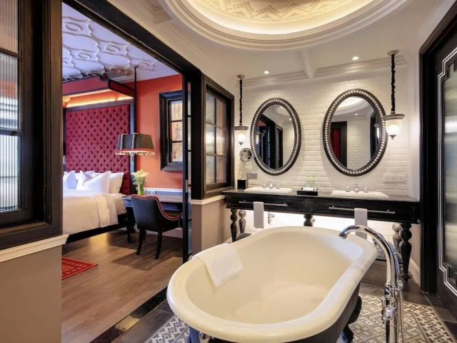 Deluxe Double Suite with balcony