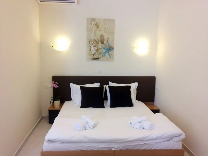 Posto studio superior studio 1 100 m from the beach