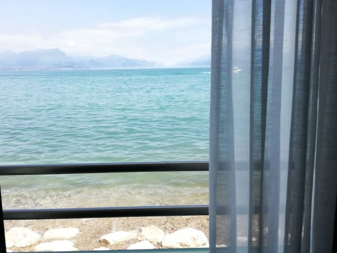 1 Bedroom Standard Double room with lake view