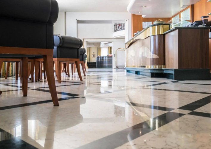 PHI Hotel Astoria