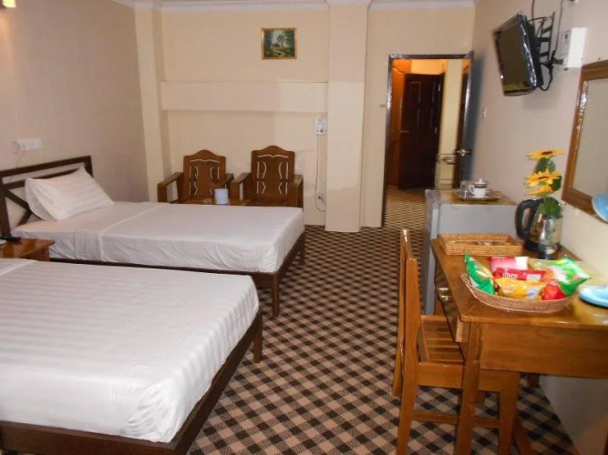 May Flower Inn