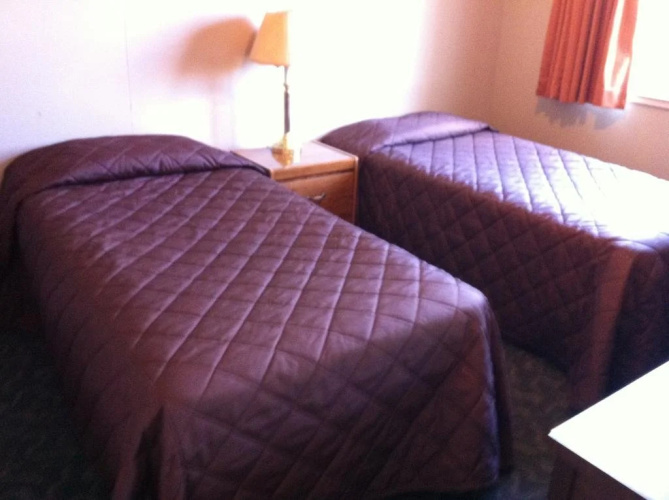 Bowmont Motel