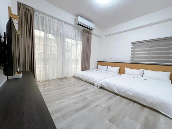 Standard Quadruple room with balcony