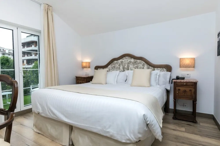 Superior Double room with balcony