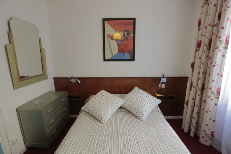 Azurene Royal Hotel