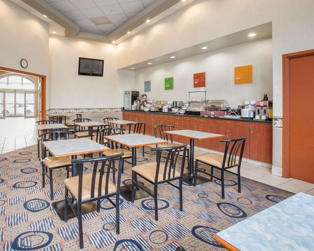 Comfort Inn & Suites South photo 20