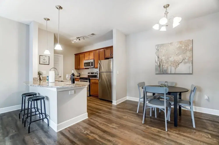 Walkable Pet-friendly 2BR 2BA On 1st Floor