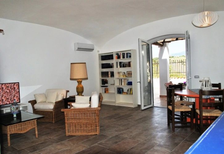 3 Bedrooms Villa