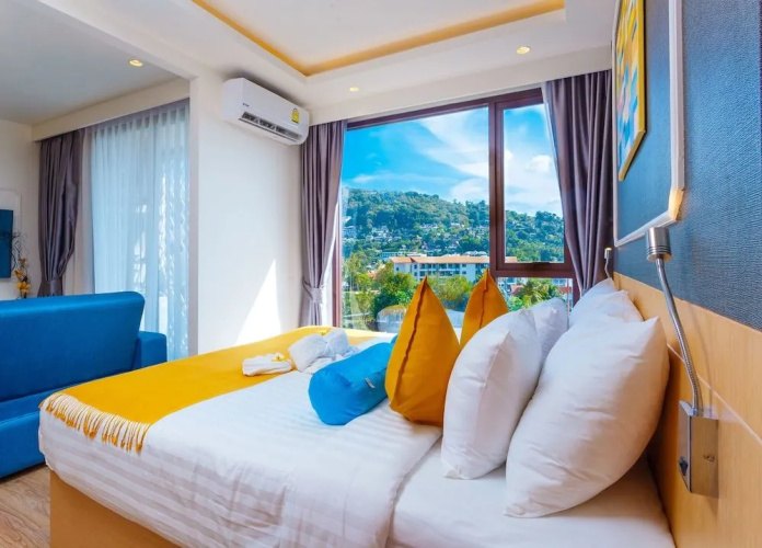 The Aristo Beach Front 713 by Holy Cow