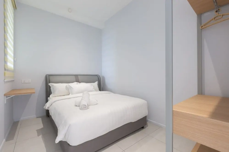 2 Bedrooms Apartment