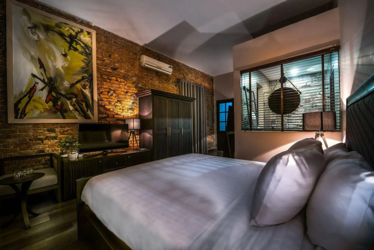 Oliving Residence