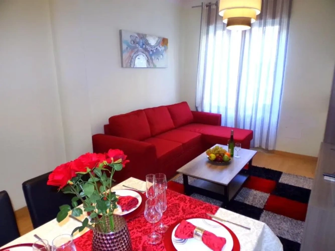 3 Bedrooms Apartment