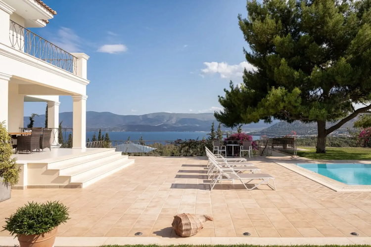 Bill & John Peloponnese