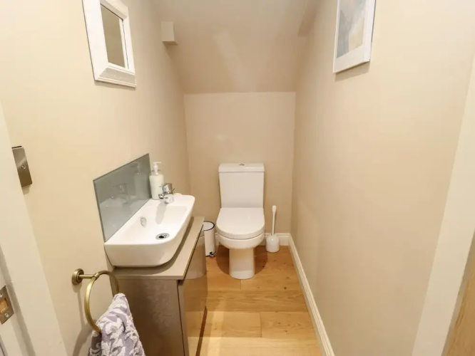 1 Stansfield Mews