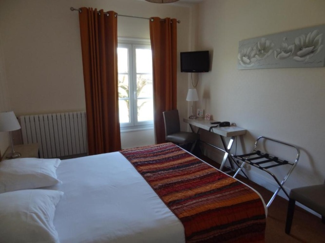 Standard Double room with river view