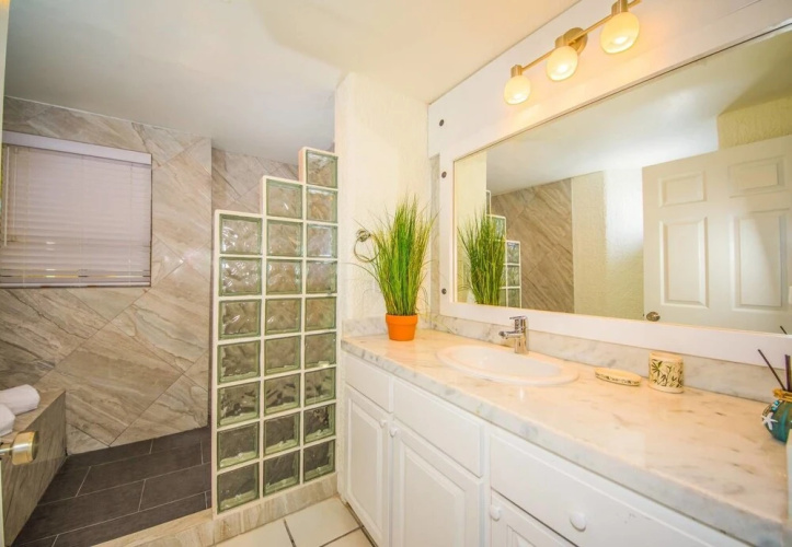 Hermoso Apartamento con Vista al Mar