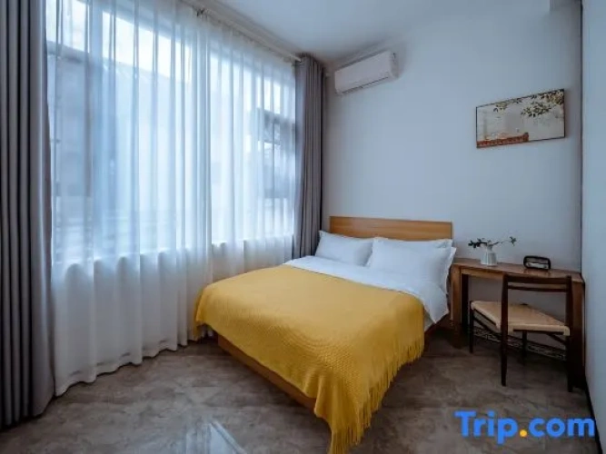 2 Bedrooms Suite