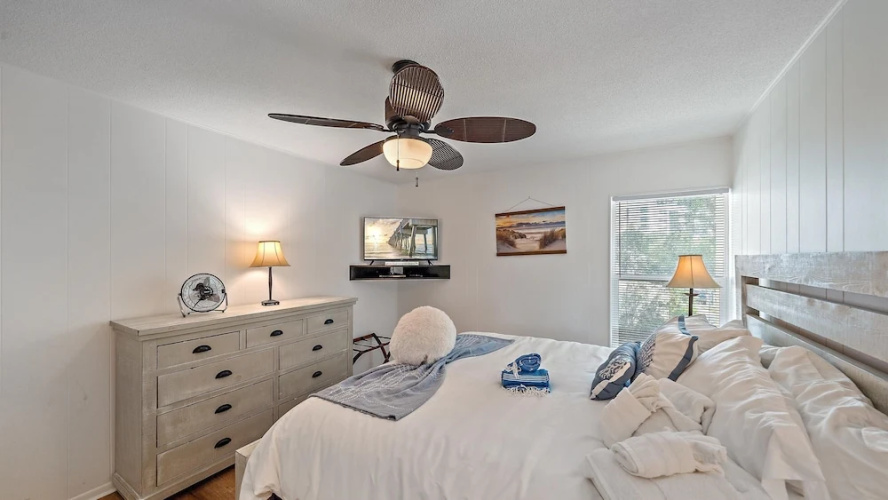 Siesta Sea Gem 2 Bedroom Condo by RedAwning