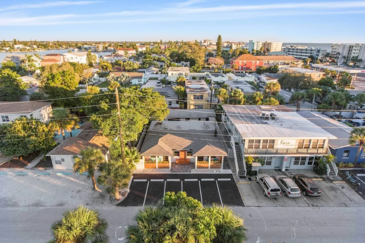 Well-appointed Madeira Beach Condo w/ Patio!
