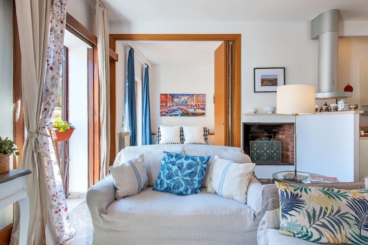 Spanish Steps Apartment