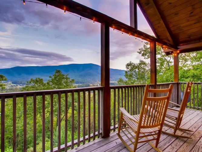 Hatcher's Mountain by RedAwning
