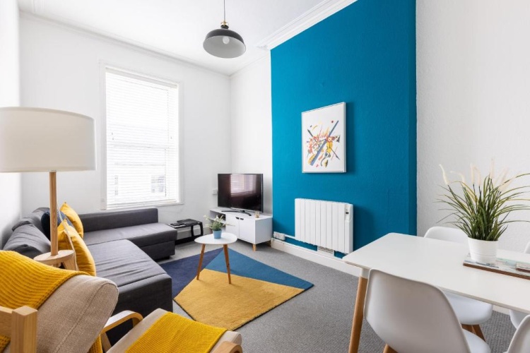 1 Bedroom Apartment