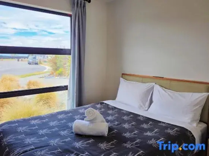 Tekapo Stars Among Clouds Suite