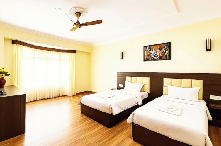 Standard Double Family room with balcony and with mountain view