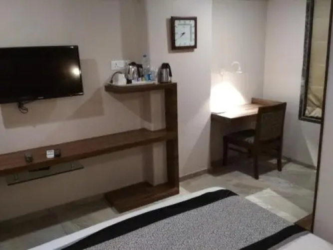 Hotel Amit Park International